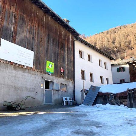 Privatzimmer Fasser In Muestair- Zentrale Lage المظهر الخارجي الصورة