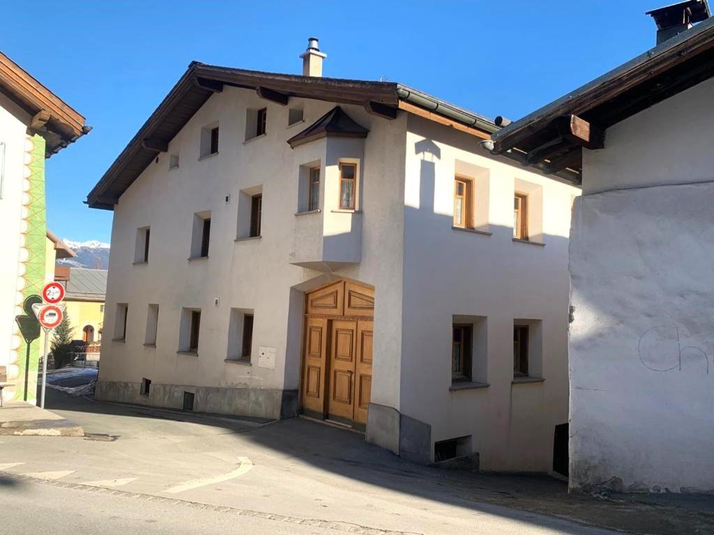 Privatzimmer Fasser In Muestair- Zentrale Lage المظهر الخارجي الصورة